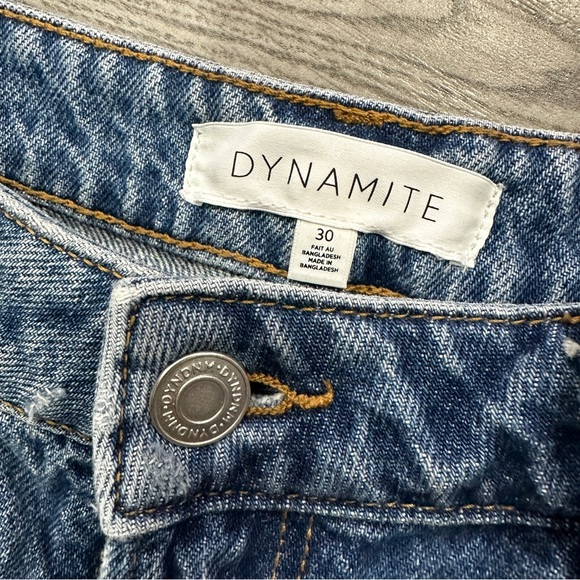 Dynamite Distressed Frayed Hem Denim Shorts Hi Rise Blue Jean Cut Offs Size 30 - Picture 2 of 3